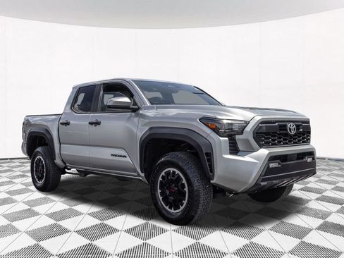 Used 2024 Toyota Tacoma TRD Off-Road AWD/4WD image 11