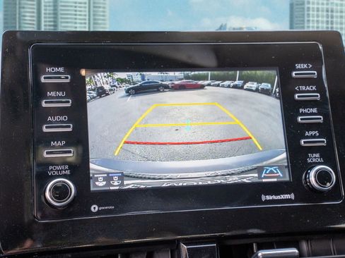 Used 2024 Toyota Camry SE image 33