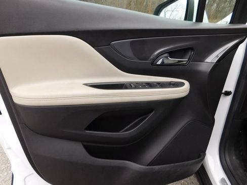 Used 2021 Buick Encore Preferred w/ Safety Package image 10