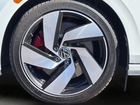 Used 2023 Volkswagen GTI SE FWD image 11