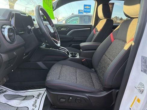 Certified 2024 Chevrolet Colorado Z71 w/ Z71 Convenience Package 2 image 20