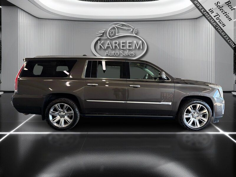 Used 2020 Cadillac Escalade ESV Premium Luxury AWD/4WD image 4