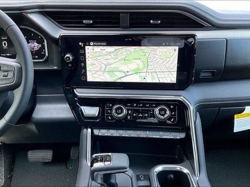 New 2026 GMC Sierra 1500 Denali w/ Technology Package AWD/4WD image 8