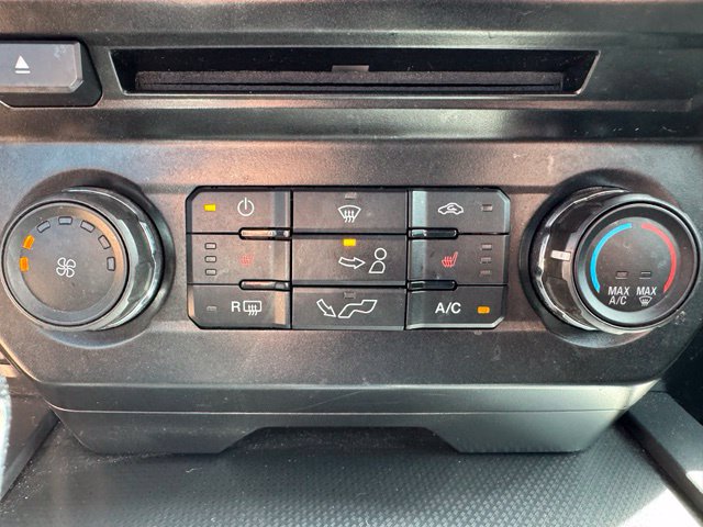 Used 2016 Ford F150 XLT w/ Equipment Group 302A Luxury AWD/4WD image 23