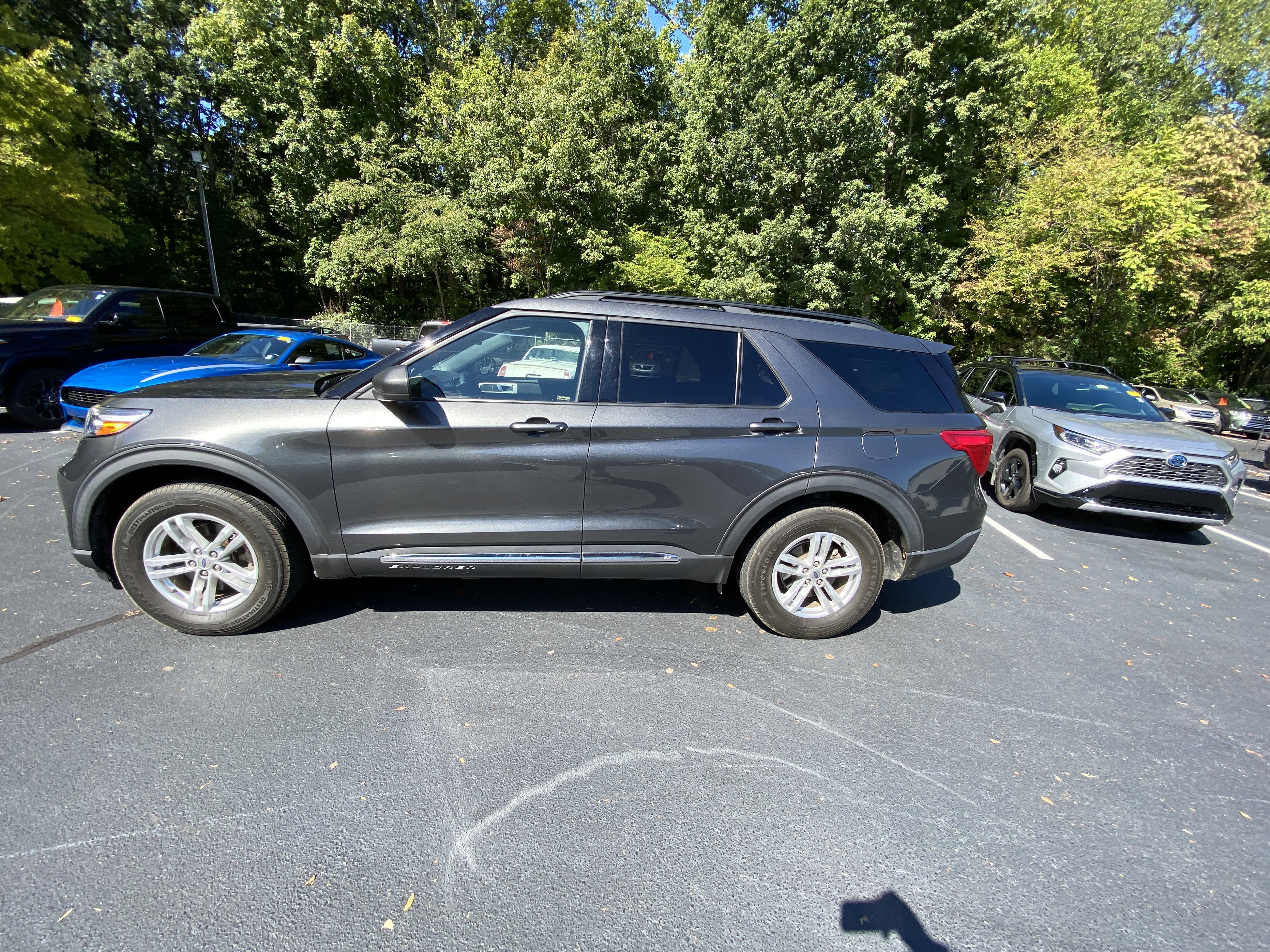 Used 2020 Ford Explorer XLT w/ Class III Trailer Tow Package AWD/4WD image 7