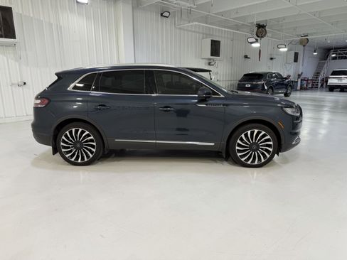 Used 2022 Lincoln Nautilus Black Label w/ Class II Trailer Tow Package AWD/4WD image 6