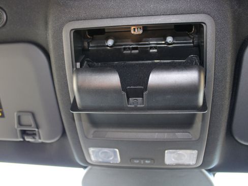 Used 2025 Ford Escape ST-Line Elite w/ Class II Trailer Tow Package image 29