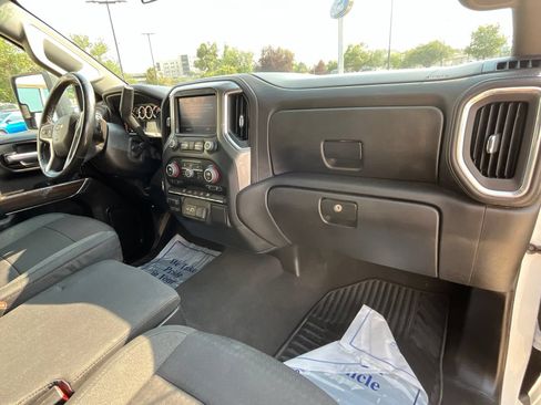 Used 2023 Chevrolet Silverado 3500 LT w/ Convenience Package AWD/4WD image 24