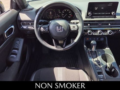 Used 2025 Honda Civic Sport image 7