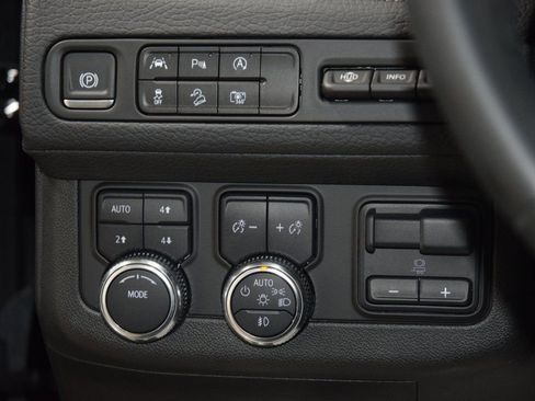 Used 2024 GMC Yukon XL Denali w/ Max Trailering Package image 37