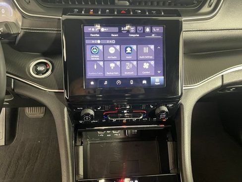 Certified 2023 Jeep Grand Cherokee Laredo w/ Luxury Tech Group I AWD/4WD image 14