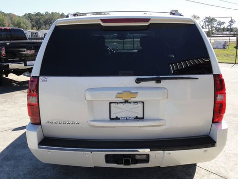 Used 2013 Chevrolet Suburban LTZ image 4