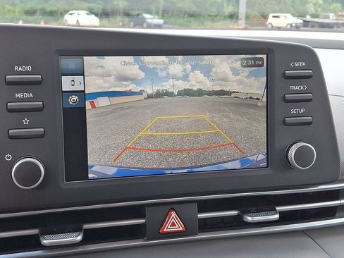Certified 2025 Hyundai Elantra Sport FWD image 21