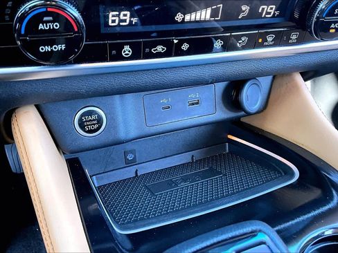 Used 2023 Nissan Rogue Platinum image 31