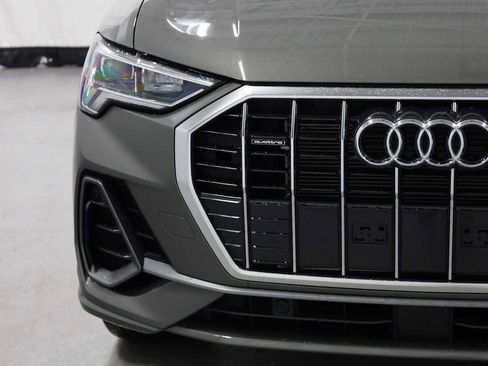 Certified 2025 Audi Q3 2.0T Premium w/ Convenience Package image 14