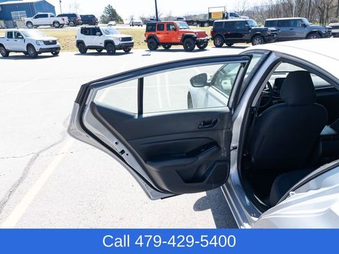 Used 2023 Nissan Altima 2.5 SV image 14