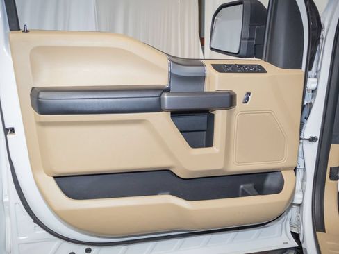 Used 2020 Ford F150 XLT w/ Equipment Group 302A Luxury AWD/4WD image 11