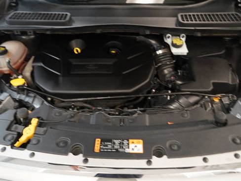 Used 2018 Ford Escape Titanium w/ Ford Safe & Smart Package AWD/4WD image 39
