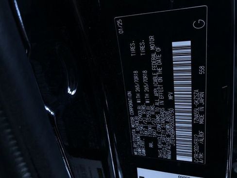 Certified 2025 Toyota 4Runner TRD Off-Road image 34