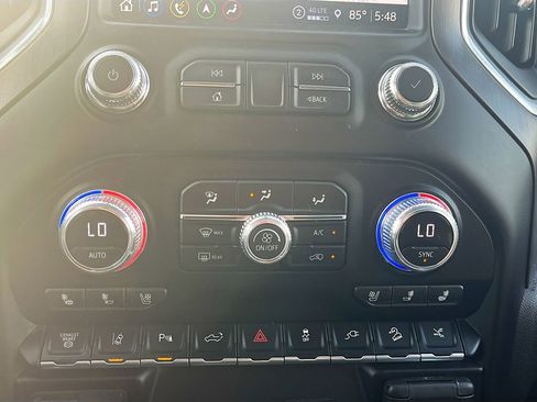 Used 2021 GMC Sierra 3500 AT4 w/ AT4 Premium Plus Package AWD/4WD image 16