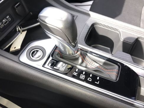 Used 2025 Nissan Sentra SR image 19