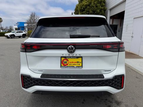 New 2026 Volkswagen Tiguan SEL R-Line AWD/4WD image 5