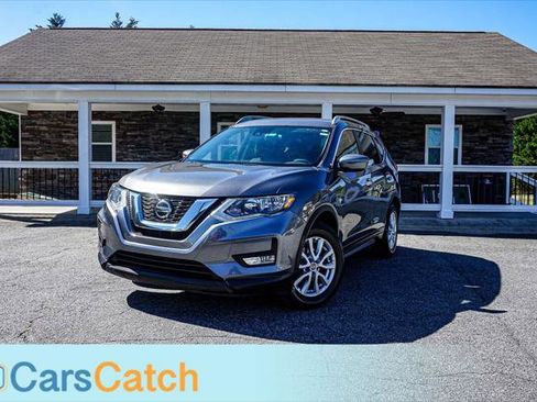 Used 2019 Nissan Rogue SV image 1