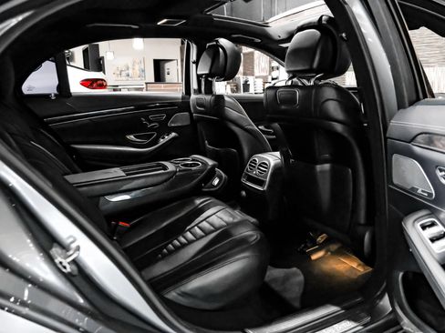 Used 2019 Mercedes-Benz S 560 Sedan image 35