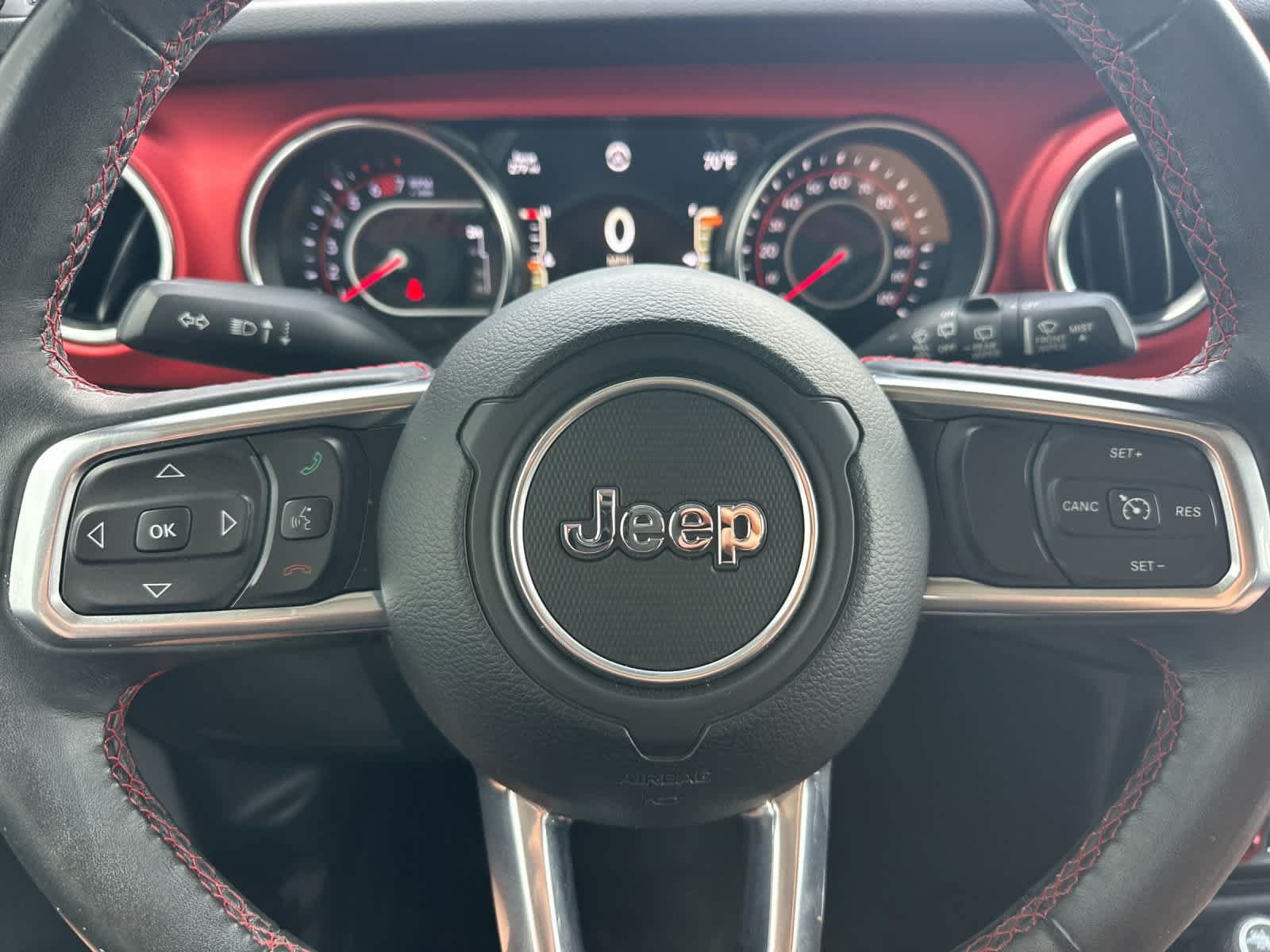 Used 2019 Jeep Wrangler Unlimited Rubicon w/ Cold Weather Group AWD/4WD image 23