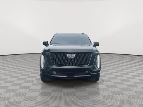 Certified 2026 Cadillac Escalade Sport w/ LPO, ONYX Package AWD/4WD image 3