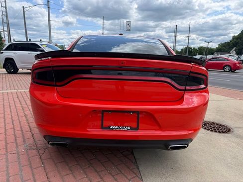 Used 2017 Dodge Charger R/T w/ Premium Group RWD image 10