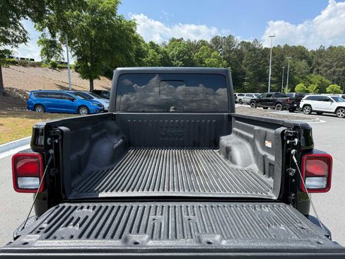 Used 2021 Jeep Gladiator Sport AWD/4WD image 28