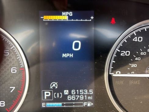 Used 2023 Subaru Forester Premium AWD/4WD image 11