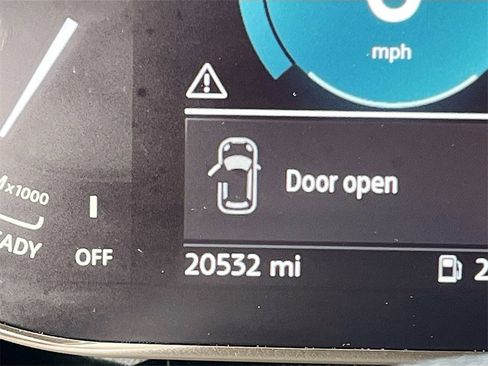 Used 2023 MINI Cooper 2-Door Hardtop image 12