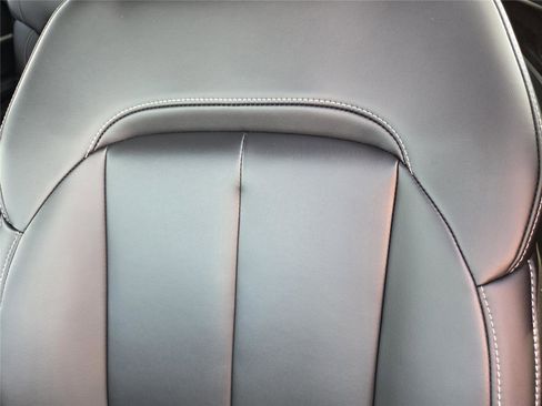 New 2026 Jeep Grand Cherokee L Limited image 19