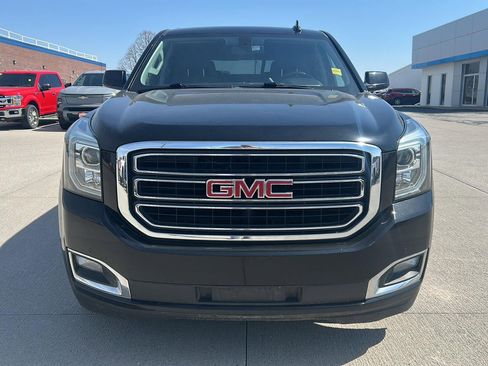 Used 2019 GMC Yukon SLE w/ SLE Value Package AWD/4WD image 3