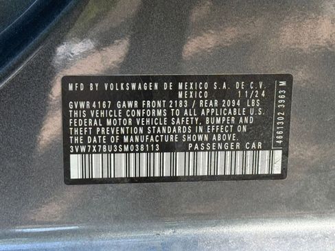 Used 2025 Volkswagen Jetta SE image 24