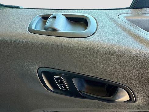 Used 2023 Ford Transit 350 XLT image 27