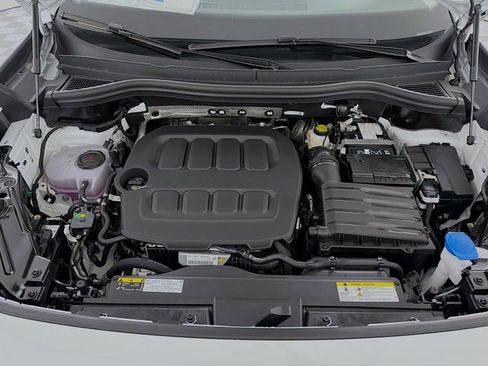 New 2026 Volkswagen Tiguan SE FWD image 29