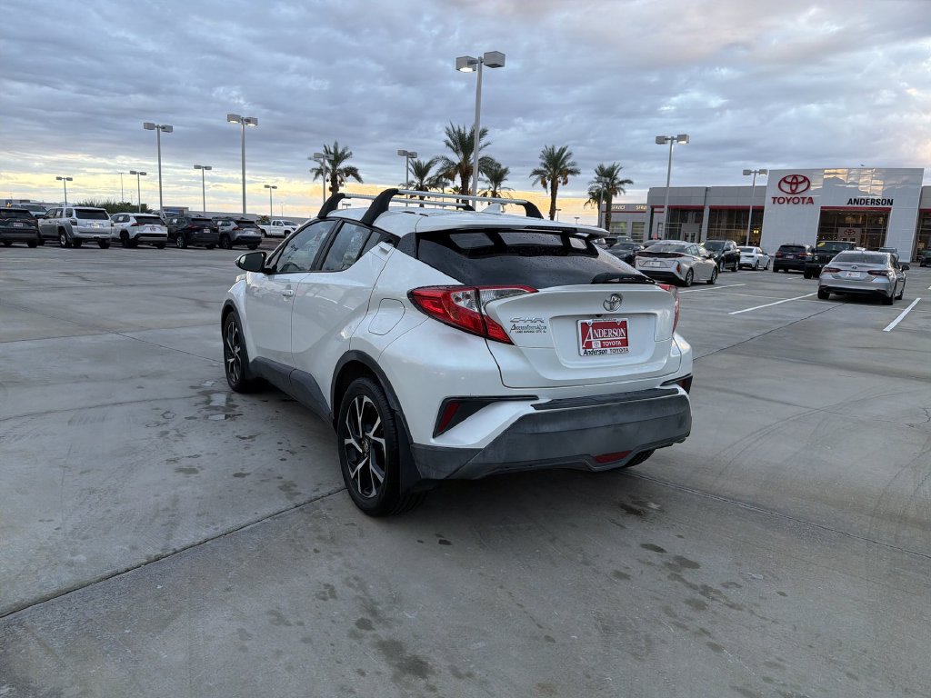 Used 2018 Toyota C-HR XLE FWD image 7
