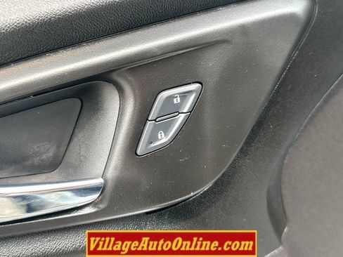 Used 2016 Chevrolet Malibu LT FWD image 10