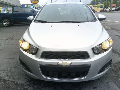 Used 2014 Chevrolet Sonic LT FWD image 16