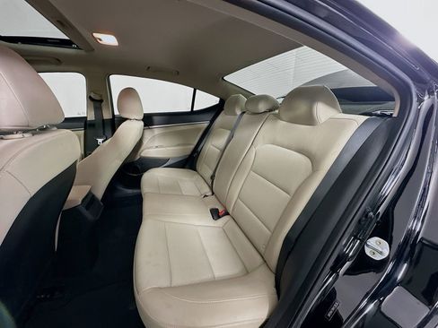 Used 2017 Hyundai Elantra Value Edition image 25