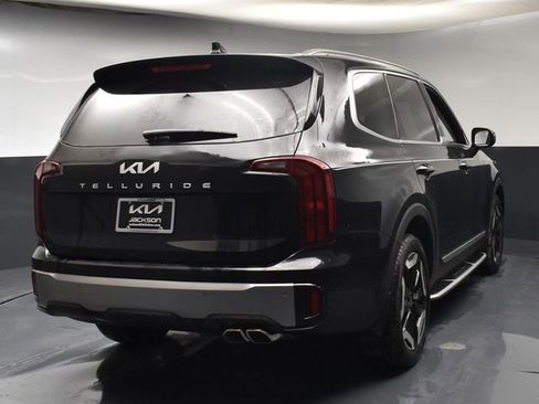 Used 2025 Kia Telluride S FWD image 5