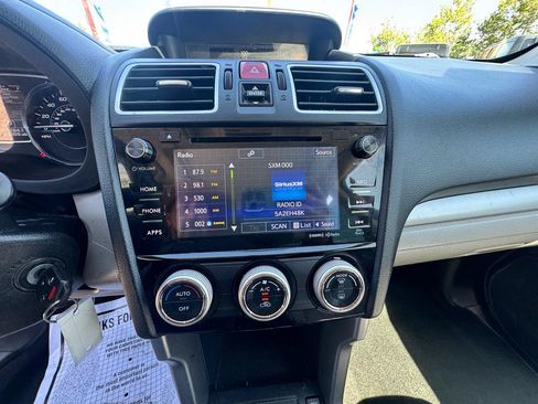 Used 2018 Subaru Forester 2.5i Premium AWD/4WD image 29