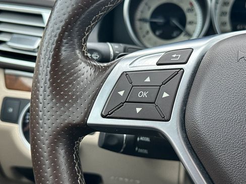 Used 2016 Mercedes-Benz E 550 Cabriolet image 26