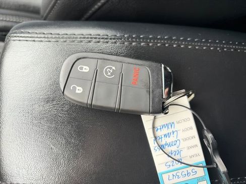 Used 2025 Jeep Compass Limited AWD/4WD image 53