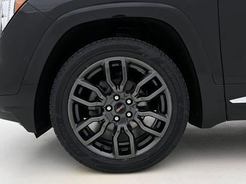 Used 2024 GMC Terrain Denali w/ Black Diamond Edition image 25