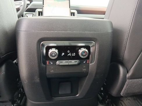 New 2026 GMC Yukon Denali w/ Sun & Power Step Package AWD/4WD image 21