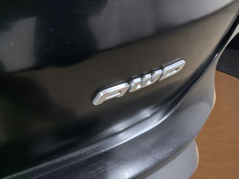 Used 2022 Ford Edge Titanium AWD/4WD image 9